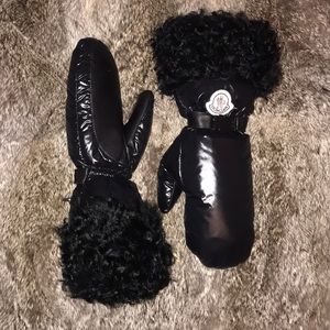 MONCLER Black Leather Fur Gloves Sz. M